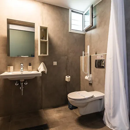 Apartman Dantis Place In Wheel Chair Accessible *